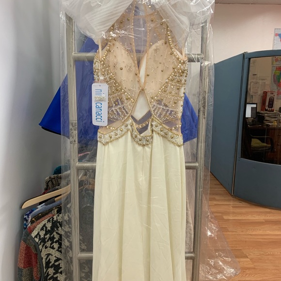 NWT Prom or Destination Wedding Gown - Picture 2 of 8